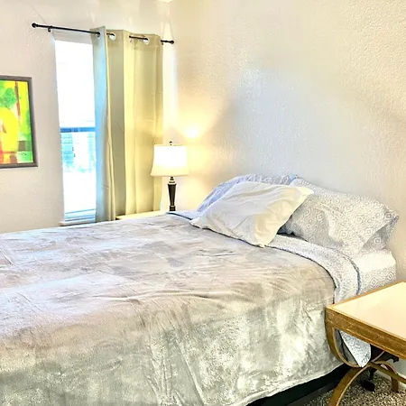Daytona 2 Bed Apartment 10 Minutes To Beach With Balcony Port Orange Exterior photo