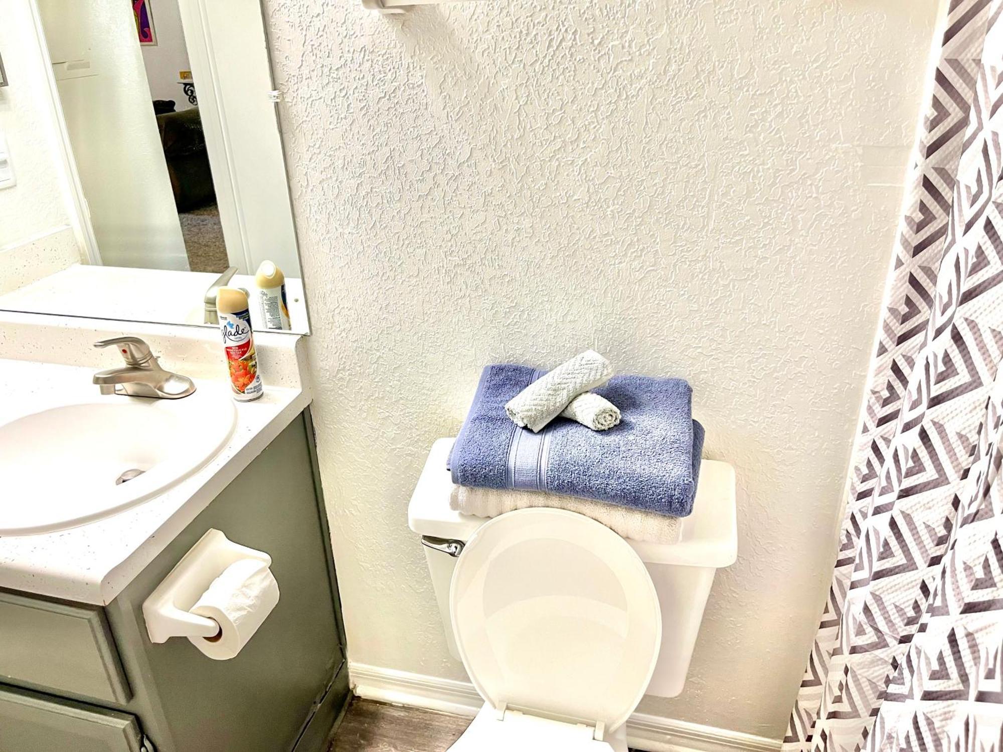 Daytona 2 Bed 10 Minutes To With Balcony Apartment *