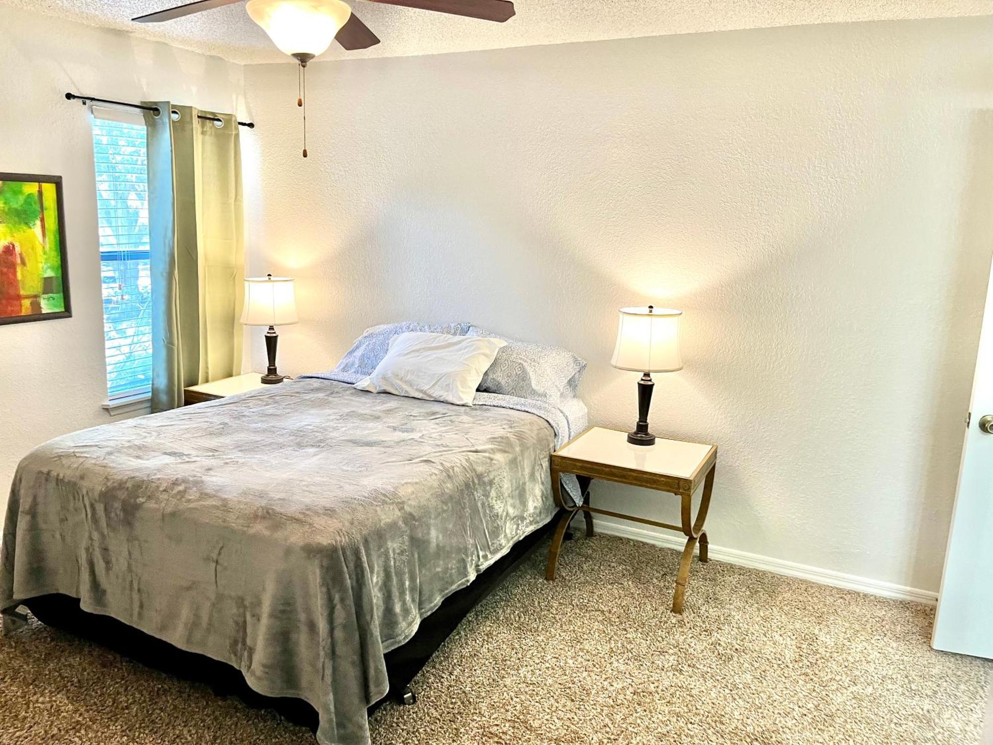 Daytona 2 Bed 10 Minutes To With Balcony *