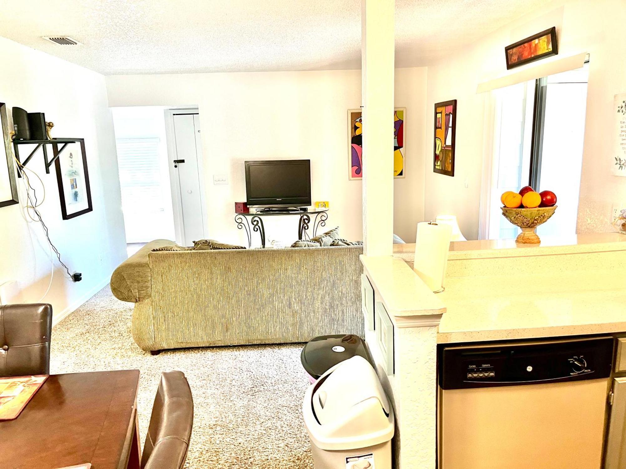 Apartment Daytona 2 Bed 10 Minutes To With Balcony