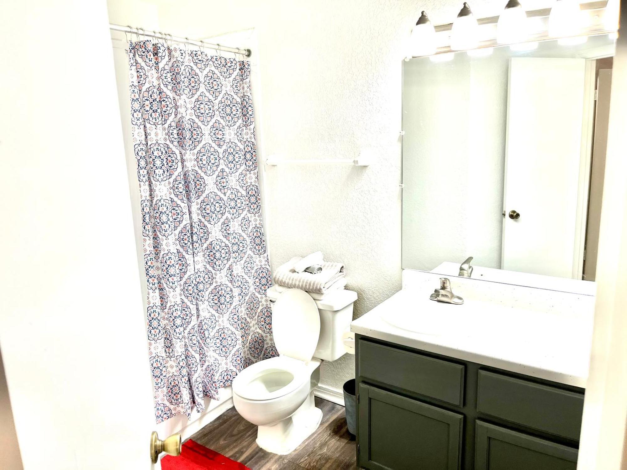 Daytona 2 Bed 10 Minutes To With Balcony Apartment *