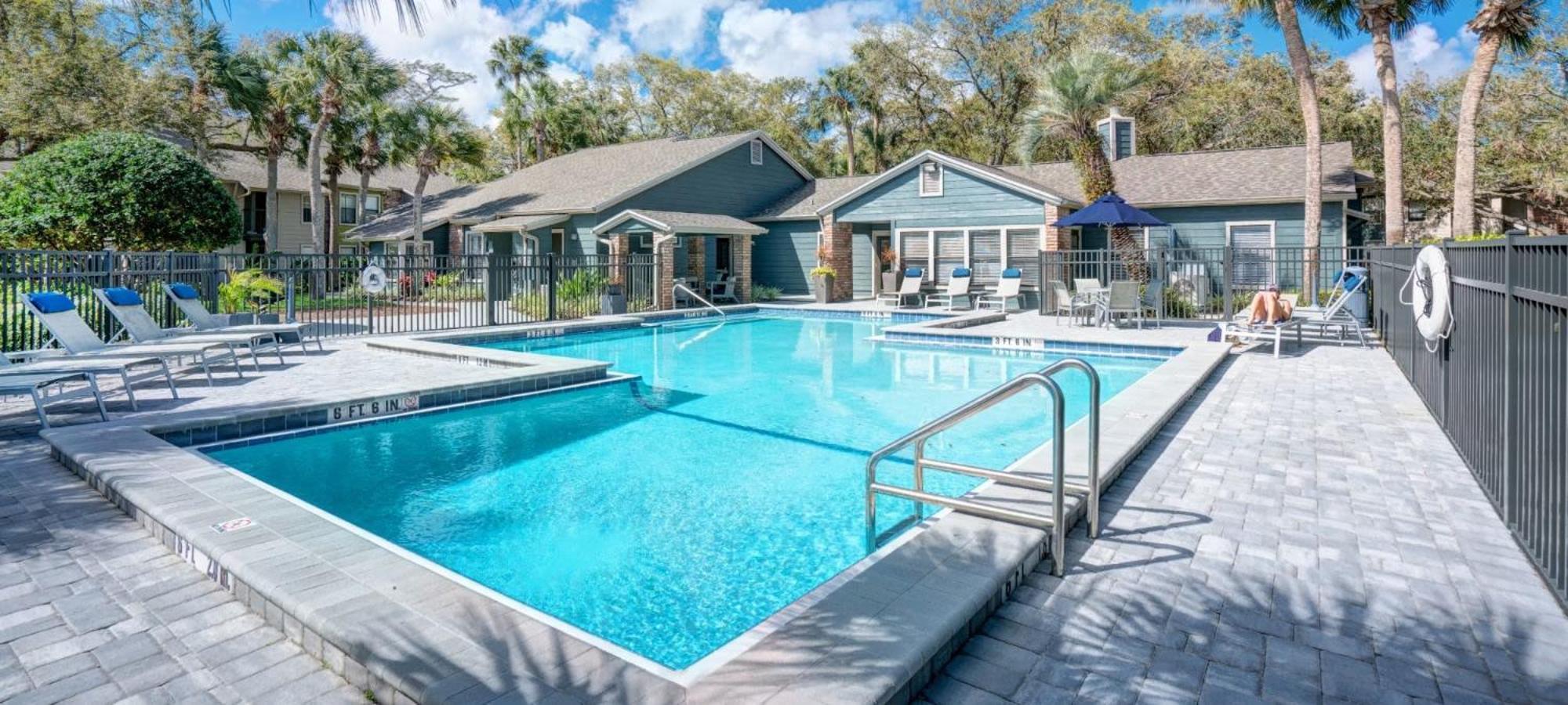 Daytona 2 Bed 10 Minutes To With Balcony